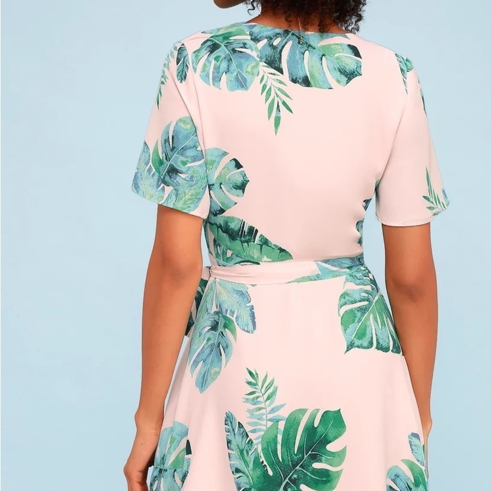 Lulu’s Dress - Picture 2 of 12